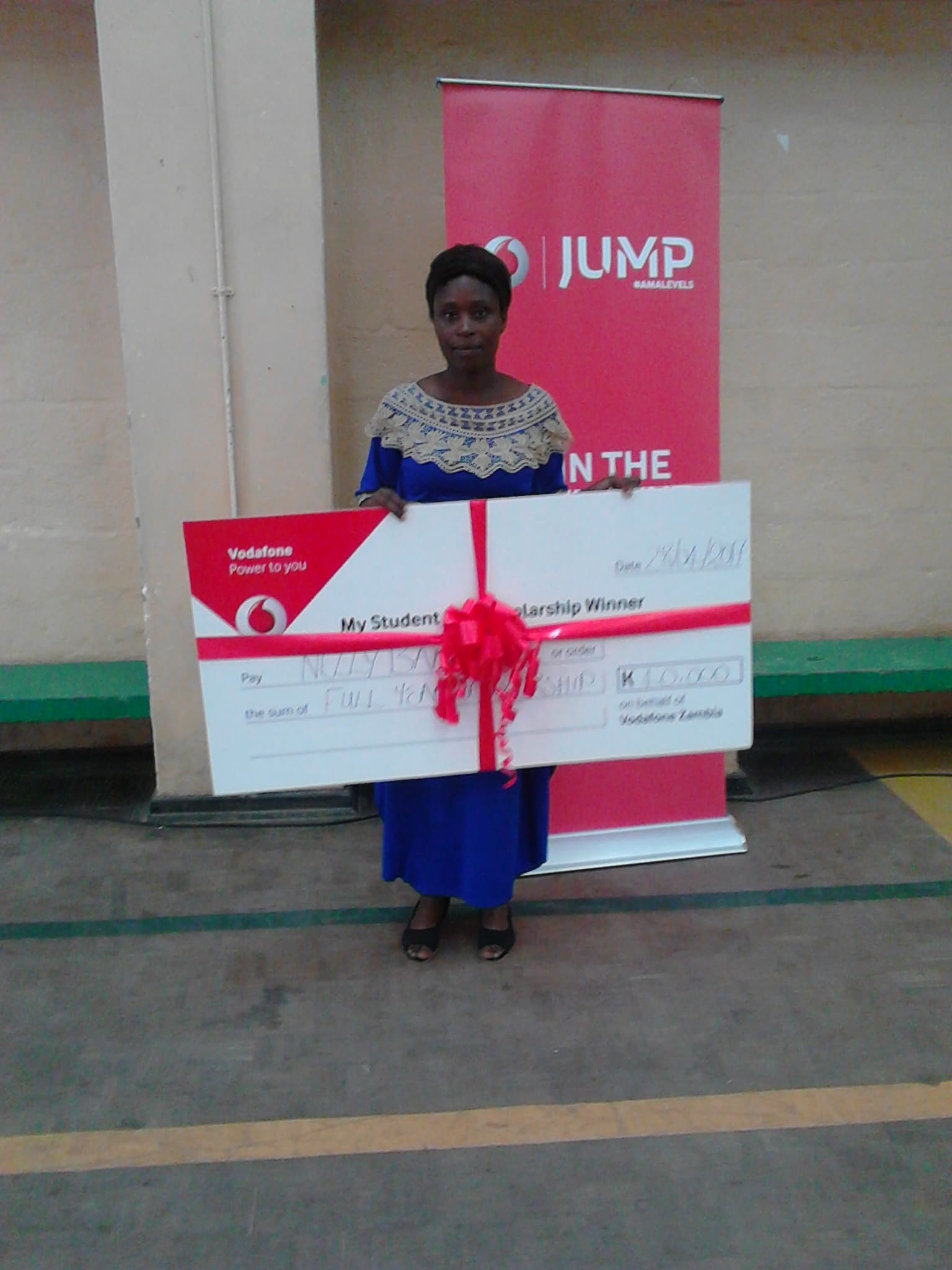 VODAFONE ZAMBIA AWARDS SCHOLARSHIP TO UNZA STUDENT - Lusaka Star